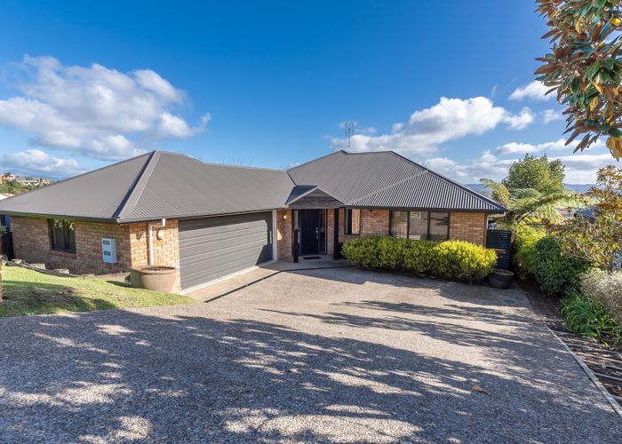  at 15 Tironui Terrace, Western Heights, Hamilton