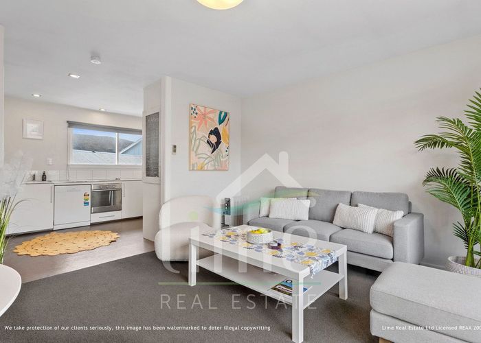  at 4/15A Marriner Street, Sumner, Christchurch