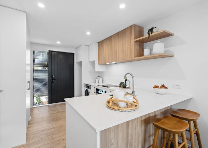  at 1-6 / 20 Whiteleigh Avenue, Addington, Christchurch City, Canterbury