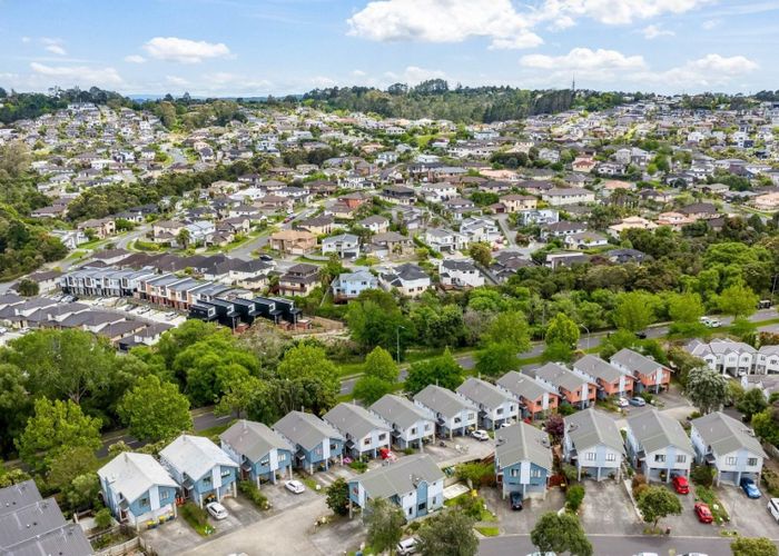  at 26/10 John Jennings Drive, Oteha, North Shore City, Auckland