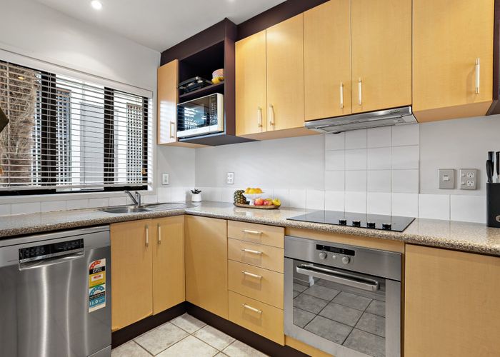  at 25/92 Bush Road, Albany, North Shore City, Auckland