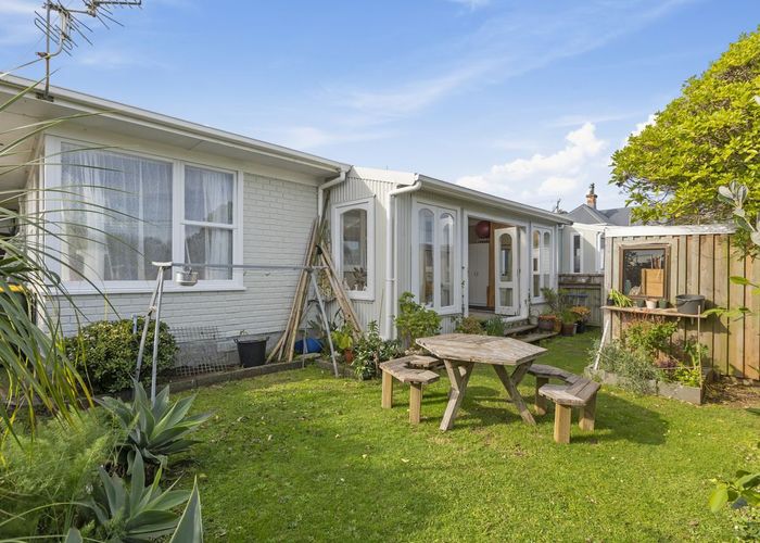  at 8 Omata Road, Westown, New Plymouth, Taranaki