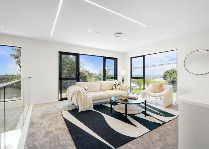  at 1/129 Arran Road, Browns Bay, North Shore City, Auckland