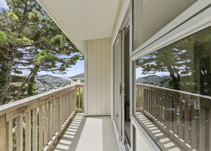  at 8B Baxter Way, Karori, Wellington