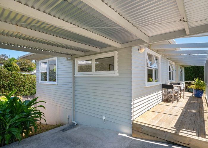  at 1/10 Philip Place, Hillcrest, North Shore City, Auckland