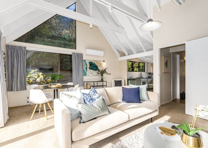  at 35B Duthie Street, Karori, Wellington, Wellington