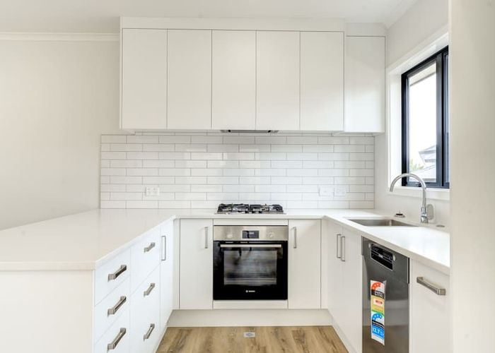  at 2/49 Hinton Avenue, Forest Lake, Hamilton, Waikato