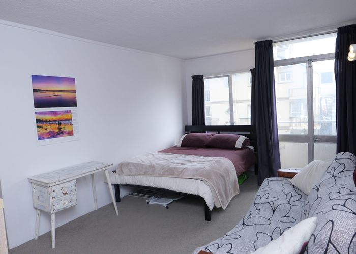 For rent 102/131 Brougham Street, Mount Victoria, Wellington