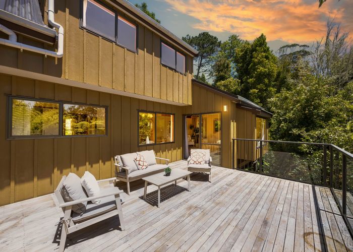  at 163 Browns Bay Road, Browns Bay, North Shore City, Auckland