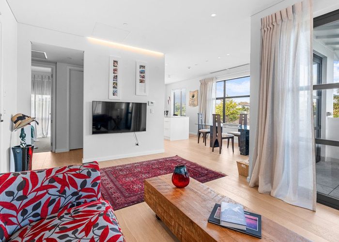  at 207/2 Tagalad Road, Mission Bay, Auckland City, Auckland