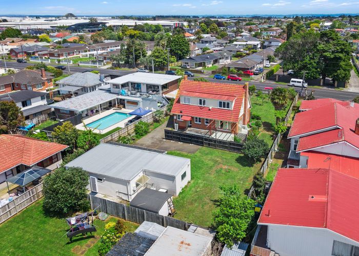  at 98 Wallace Road, Papatoetoe, Auckland