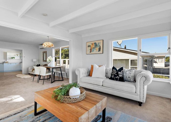  at 1/11 Sea Vista Avenue, Beach Haven, North Shore City, Auckland
