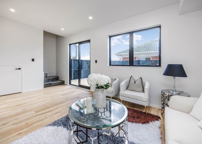  at Lot 7, 13 Rosebank Road, Papatoetoe, Manukau City, Auckland