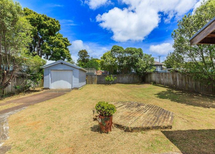  at 36 Haverstock Road, Sandringham, Auckland
