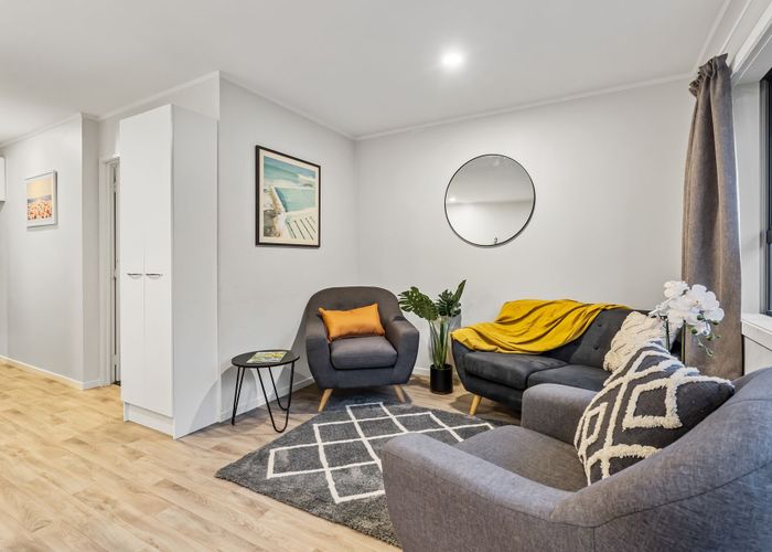  at 2/31 Bowater Place, Manurewa, Manukau City, Auckland