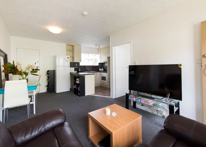 at 8/62 Grange Road, Mount Eden, Auckland
