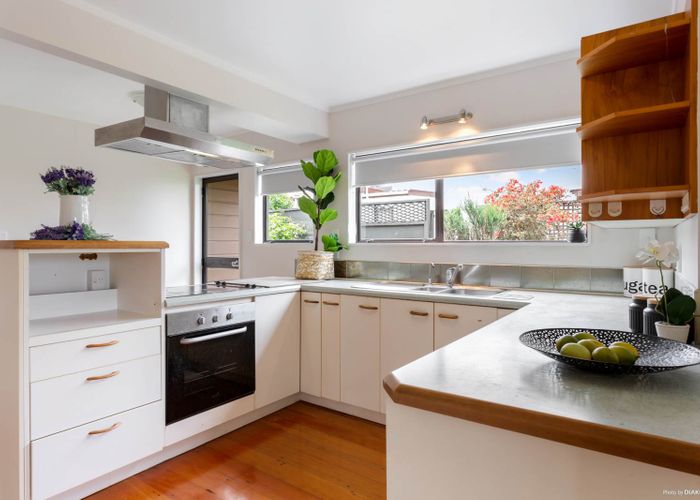  at 54 Edgeworth Road, Glenfield, Auckland