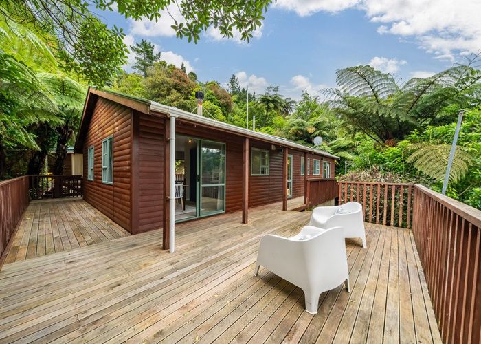  at 39 Avro Road, Blue Mountains, Upper Hutt