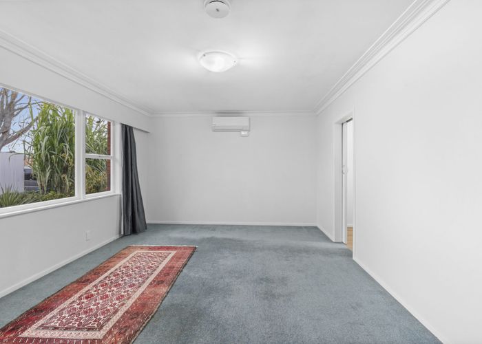  at 2/10 Mahon Place, Papatoetoe, Manukau City, Auckland