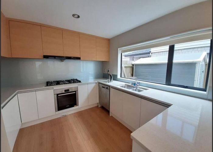  at 34D Stamford Park Road, Mount Roskill, Auckland City, Auckland