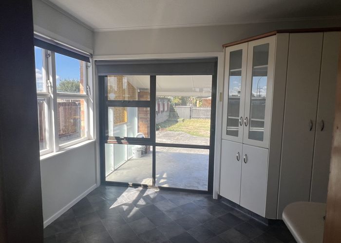  at 211 Sandwich Road, St Andrews, Hamilton