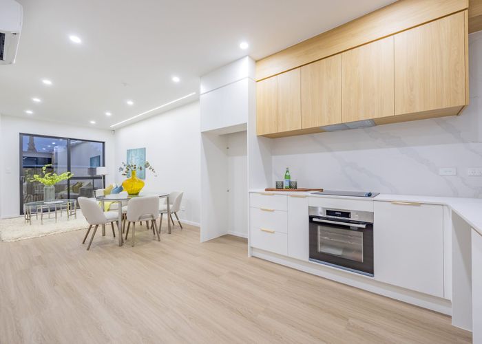  at 7 Broadview Place, Howick, Manukau City, Auckland