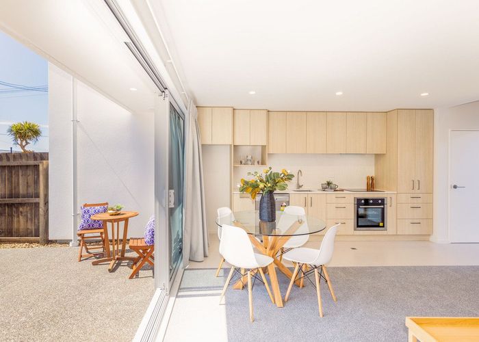  at 2/118 Oram Avenue, New Brighton, Christchurch City, Canterbury