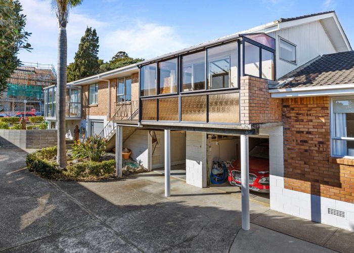  at 2/9 Dodson Avenue, Milford, North Shore City, Auckland