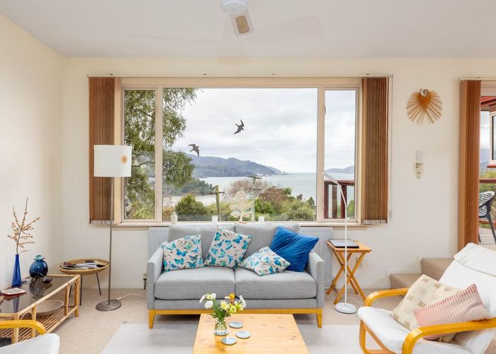  at 72 Main Road, Lyttelton