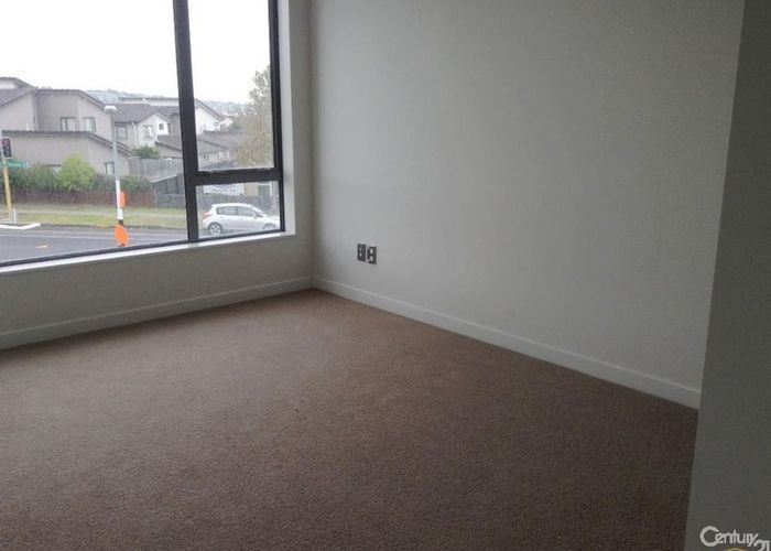  at 1i/136 Stancombe Road, Flat Bush, Manukau City, Auckland