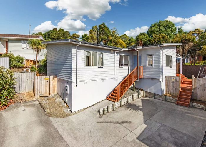  at 8A Foley Place, Torbay, North Shore City, Auckland