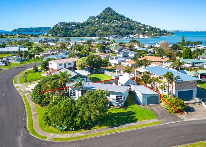  at 2 Norfolk Place, Tairua, Tairua