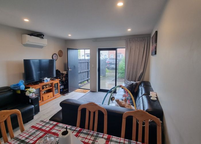  at 42/137 Hall Avenue, Mangere, Manukau City, Auckland