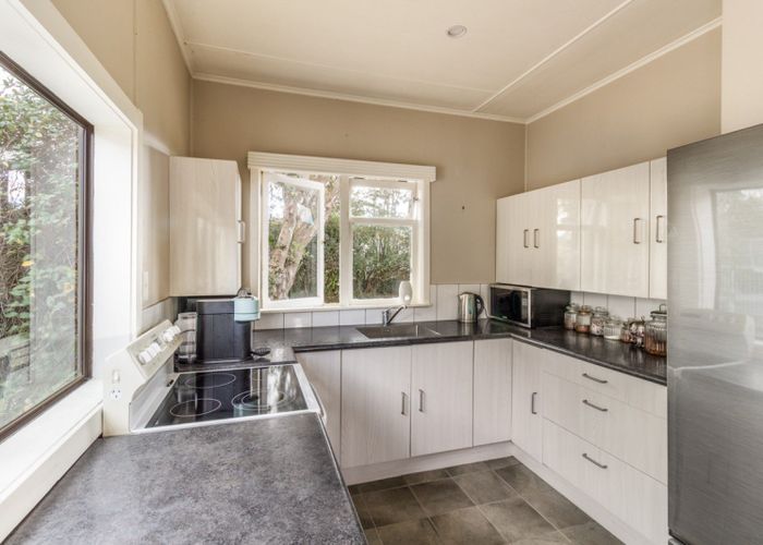  at 19 Grey Street, Bay View, Napier