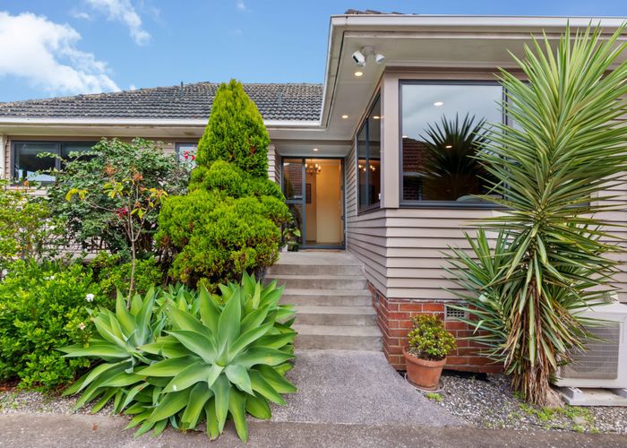  at 18 Maxwell Avenue, Papatoetoe, Manukau City, Auckland