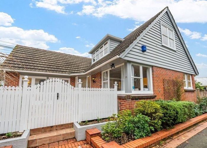  at 10 Avalon Crescent, Avalon, Lower Hutt