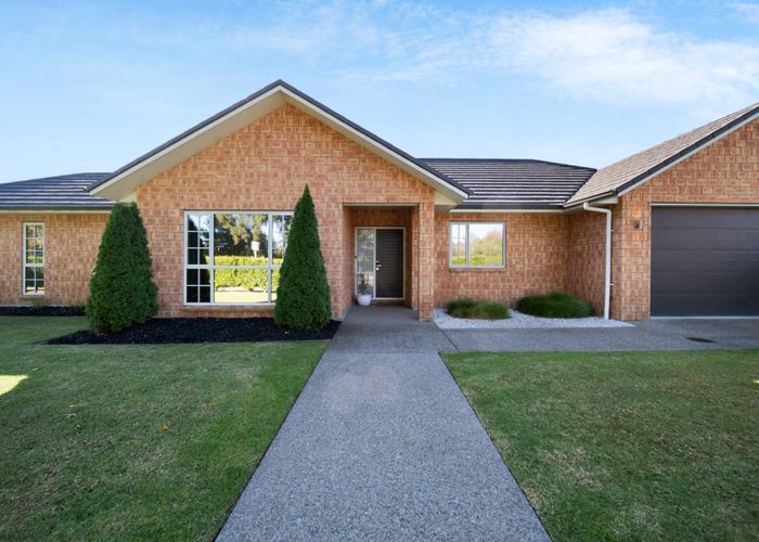  at 348 Harbourside Drive, Karaka, Papakura