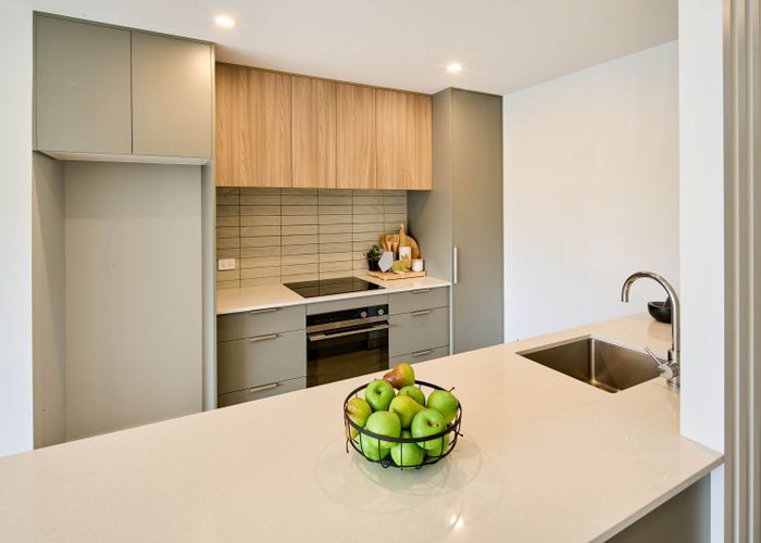  at 2/90 Knights Road, Hutt Central, Lower Hutt