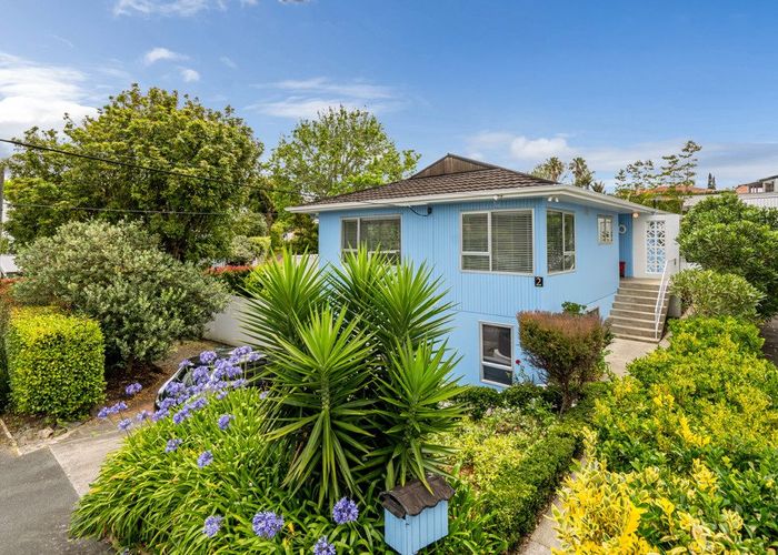  at 2 Grove Road, Narrow Neck, Auckland