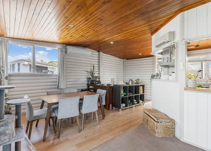  at Flat/334a Glenvar rd, Torbay, North Shore City, Auckland