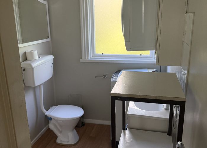  at 4A Rixon Grove, Mount Victoria, Wellington, Wellington