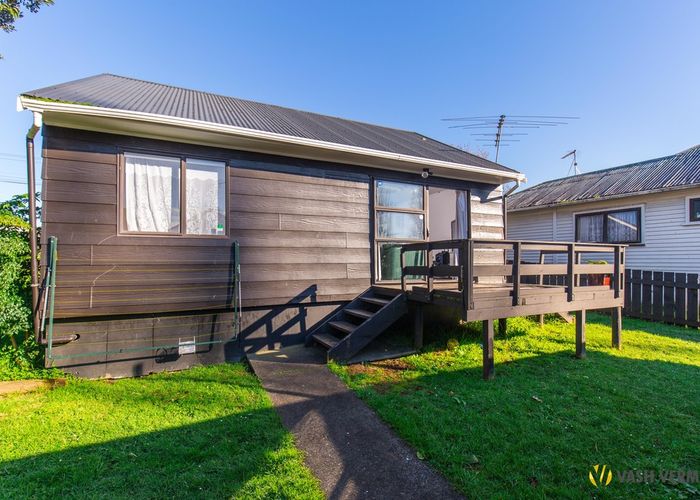 at 1/48 Coxhead Road, Manurewa, Auckland