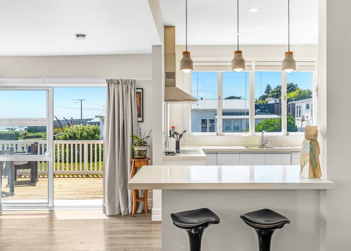  at 60 The Parade, Paekakariki, Kapiti Coast, Wellington