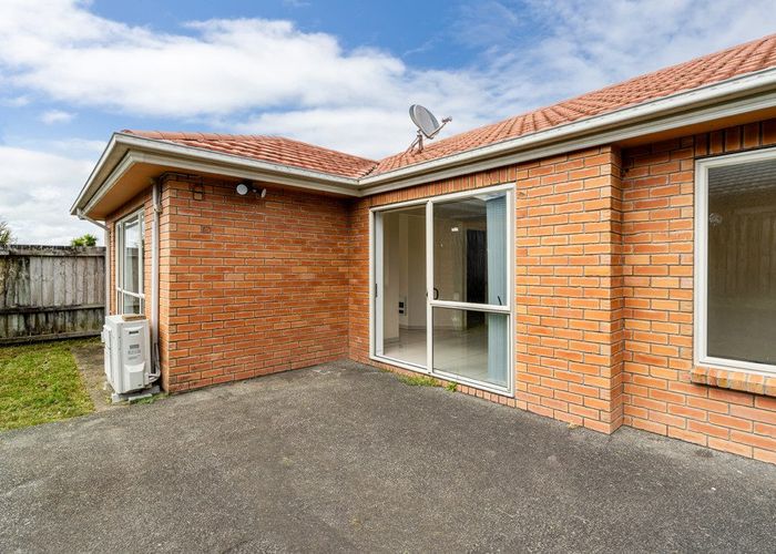  at 8 Derryveagh Lane, Weymouth, Auckland