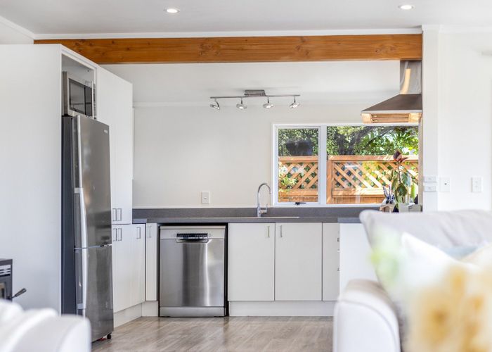  at 33 Spyglass Lane, Whitby, Porirua