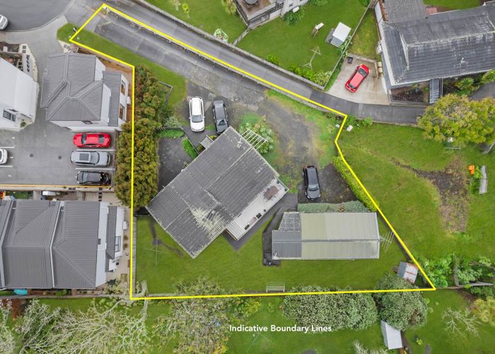  at 9 & 9A Sherie Place, Howick, Manukau City, Auckland