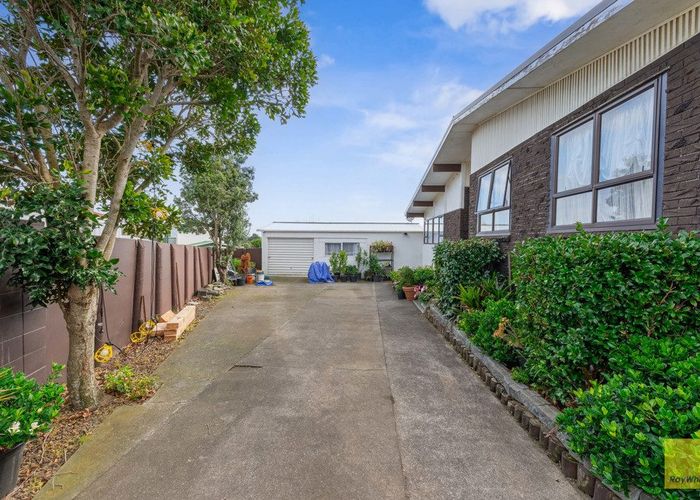  at 575 Massey Road, Mangere, Manukau City, Auckland