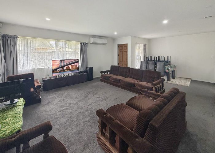  at 5 Enuamanu Road, Favona, Manukau City, Auckland