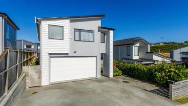  at 5 Flotilla Place, Long Bay, Auckland