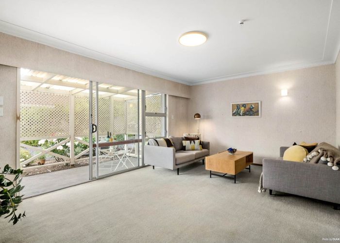  at 2/105 Coronation Road, Papatoetoe, Manukau City, Auckland